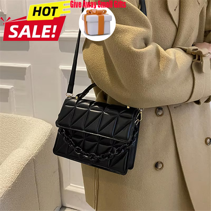 Chain Crossbody Quilted - Chic Black Quilted Mini Square Bag