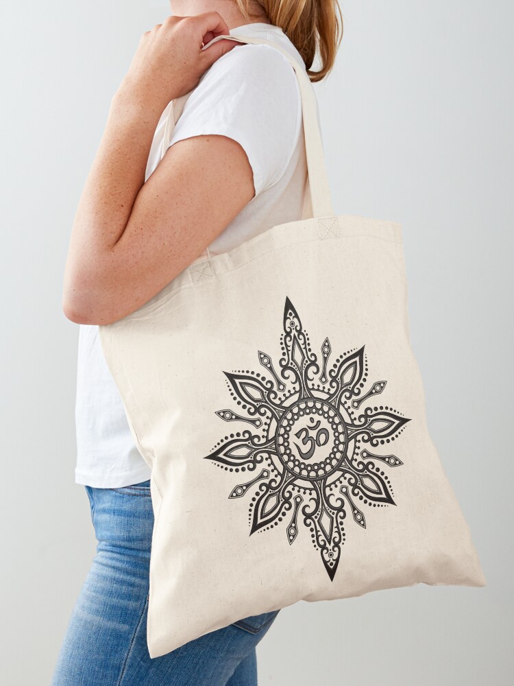 Intricate Yoga Om Star Tote Ba - Luxury Yoga Bags บทวิจารณ์และราคา