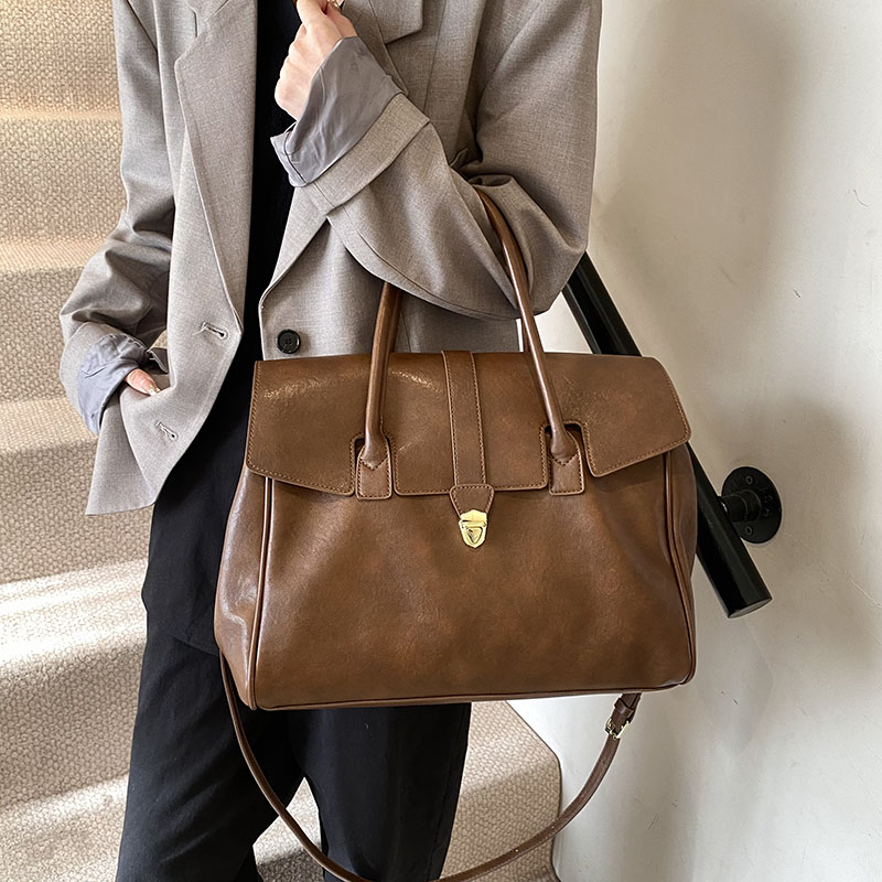 MOODS Branded Luxury Top-handl - Luxury Bags Consignment บทวิจารณ์และราคา