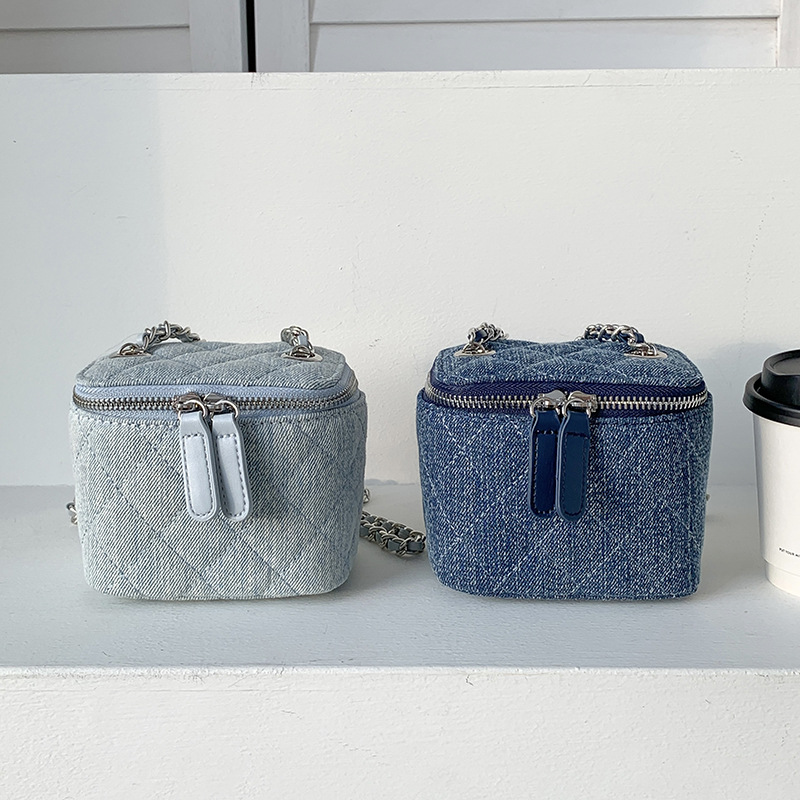 Small Quilted Box Crossbody Pu - Chain Crossbody Quilted บทวิจารณ์และราคา