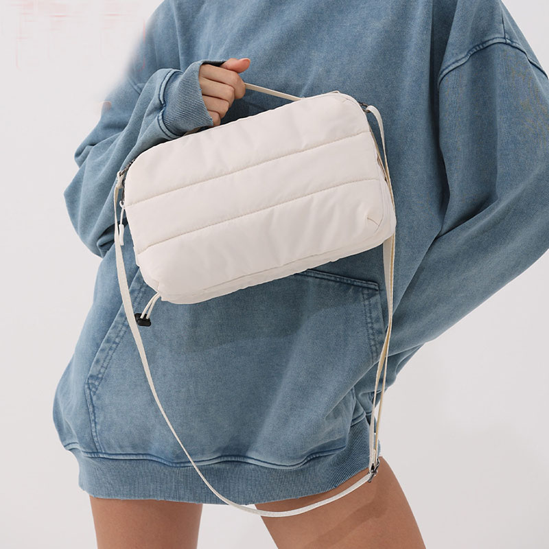 Lightweight Nylon Puffer Bag f - Chain Crossbody Quilted บทวิจารณ์และราคา