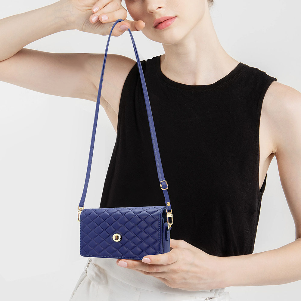 Compatible With Galaxy Z Fold  - Luxury Bags For You บทวิจารณ์และราคา