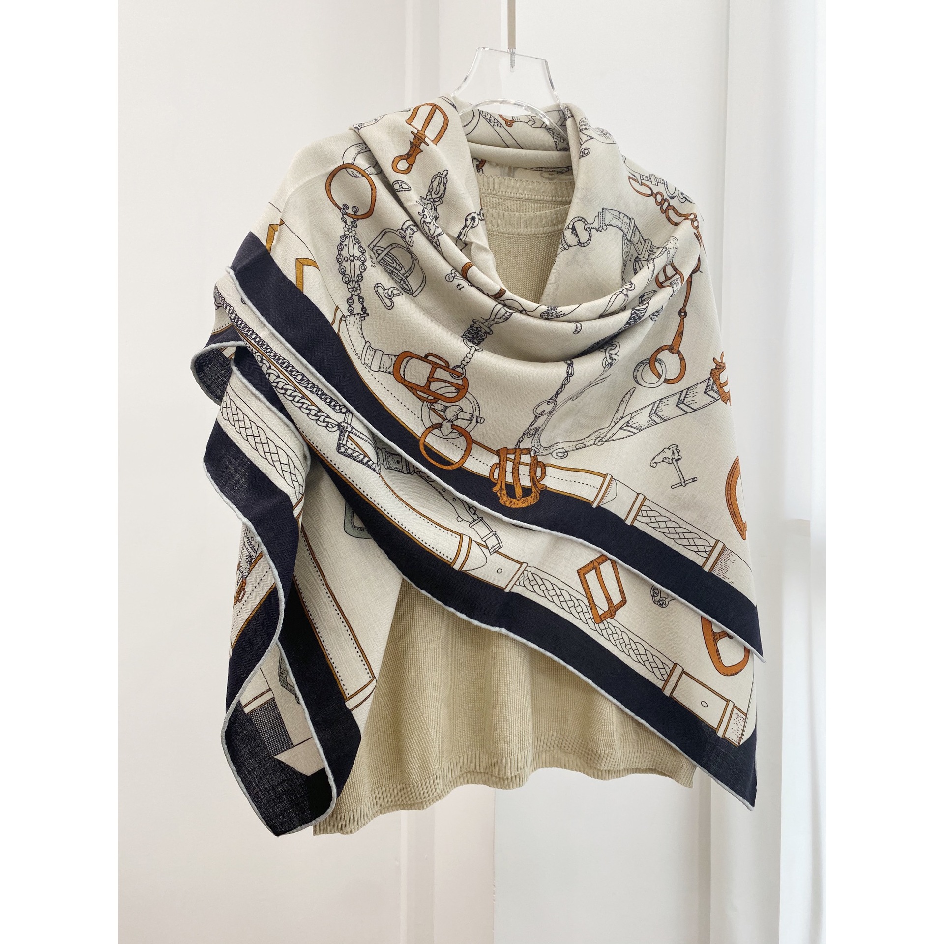 Winter Large Scarf Herms Hand  - Luxury Xmas Bags บทวิจารณ์และราคา