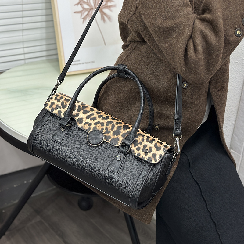Vintage Leopard Print Patchwor - Luxury Bags Vegan Leather บทวิจารณ์และราคา